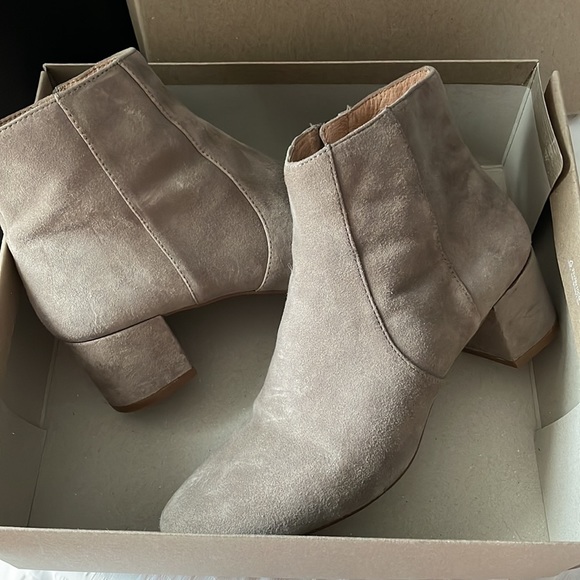 Madewell-ankle booties - Picture 2 of 7